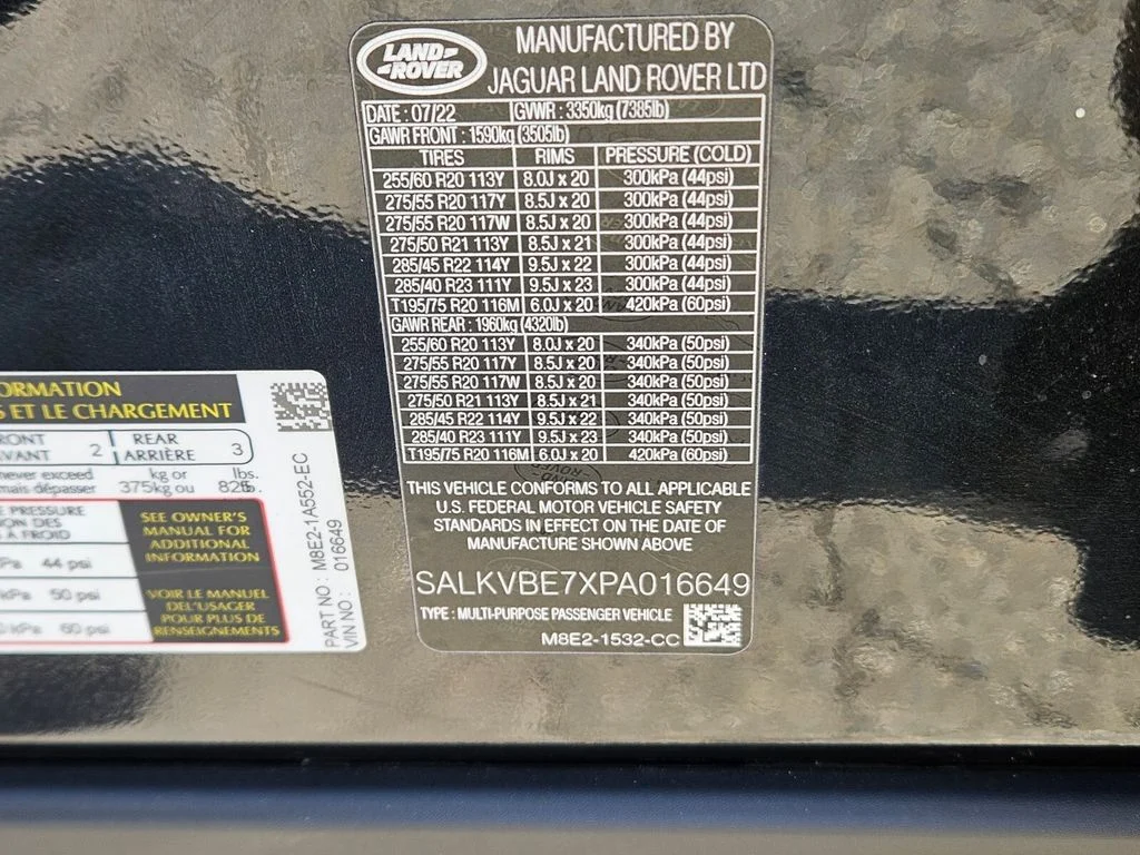 Used 2023 Black Land Rover First Edition image 37