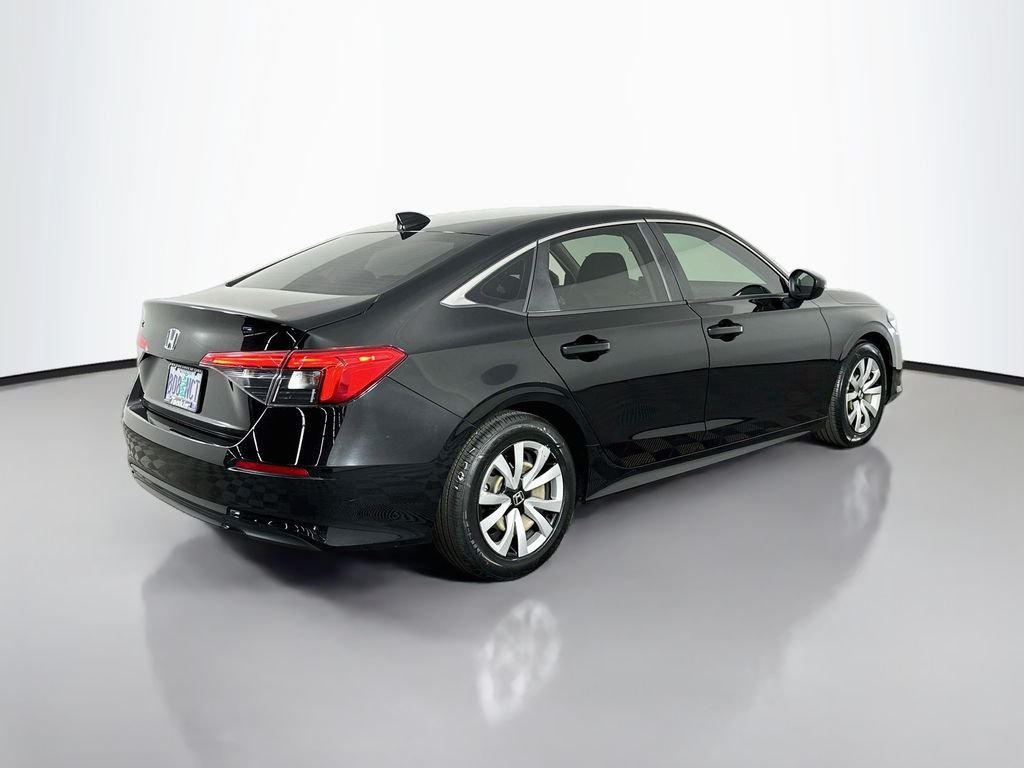 Used 2022 Black Honda LX image 7
