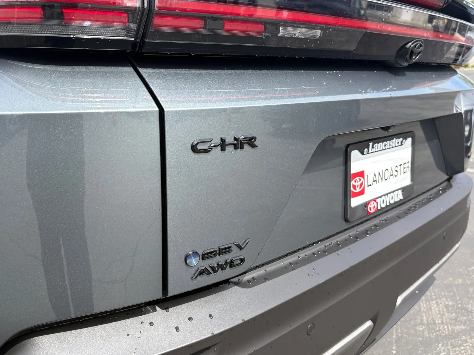 New 2026 Overcast Toyota  SE image 25