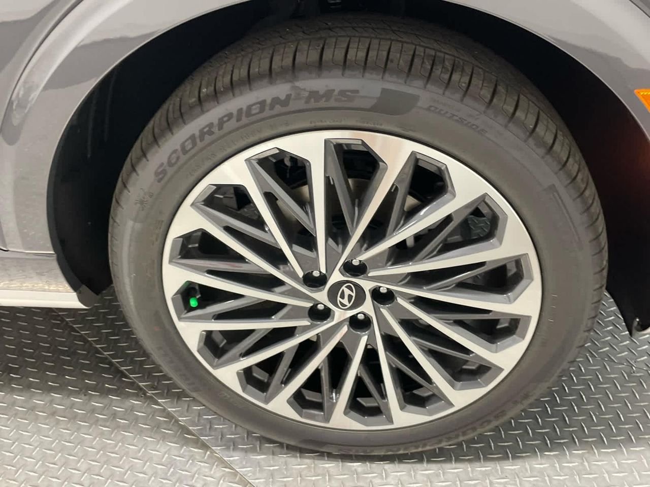 New 2026 Ecotronic Gray Pearl Hyundai Calligraphy AWD image 18