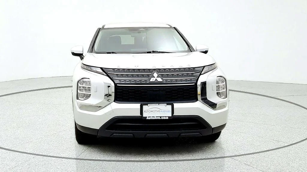 Used 2022 White Diamond Mitsubishi ES S-AWC w/ Convenience Package & 20