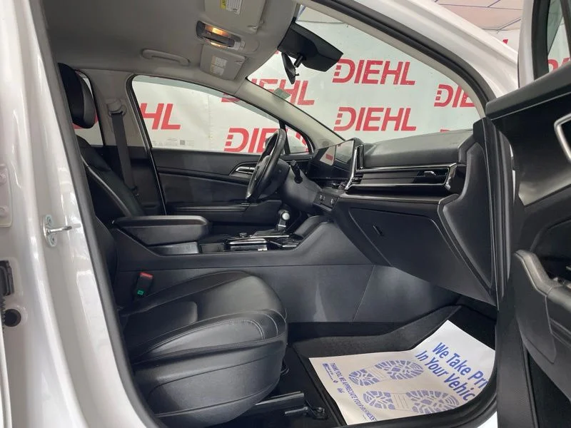 Used 2024 White Kia EX image 12
