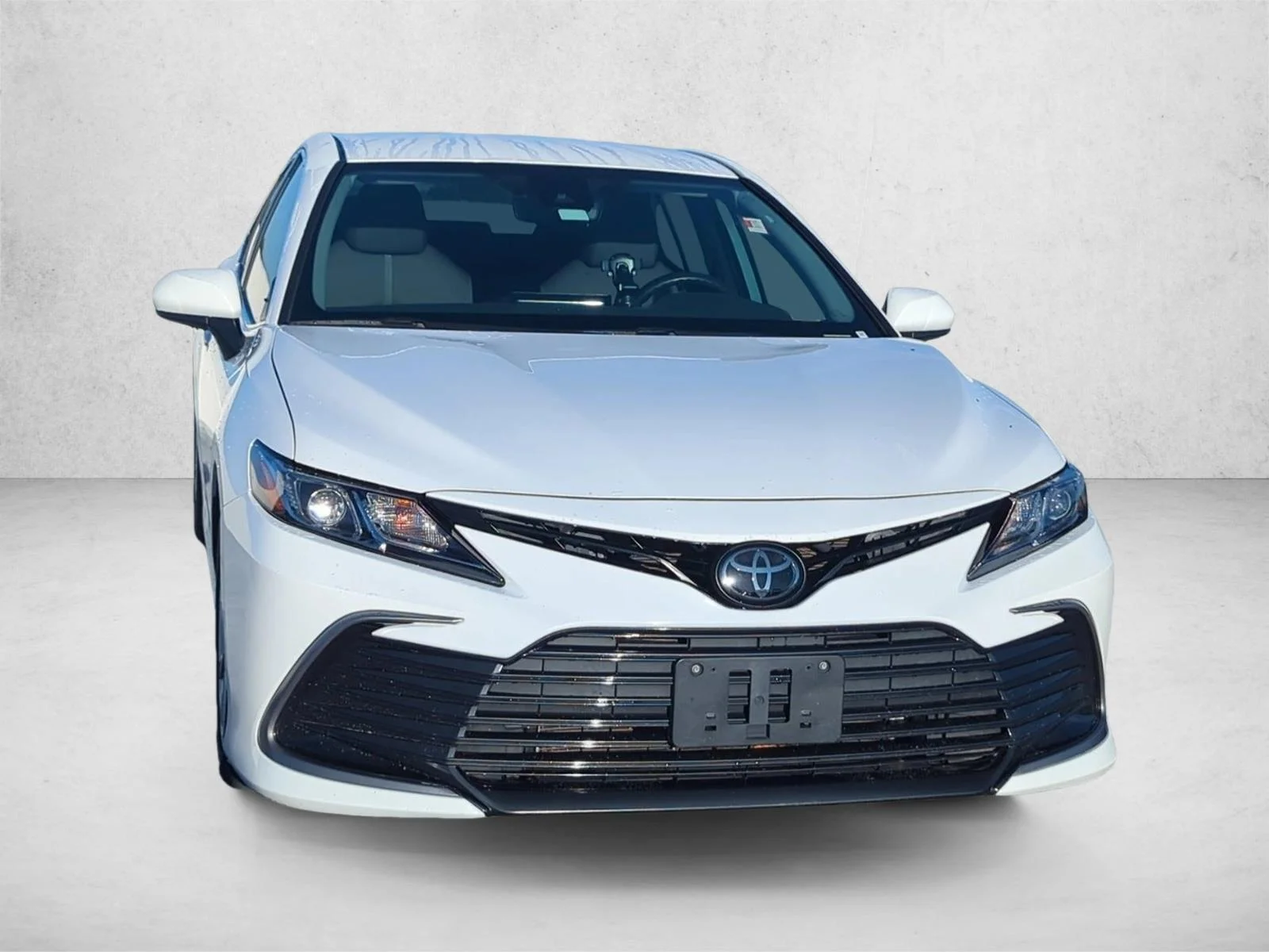 Used 2022 White Toyota LE image 2