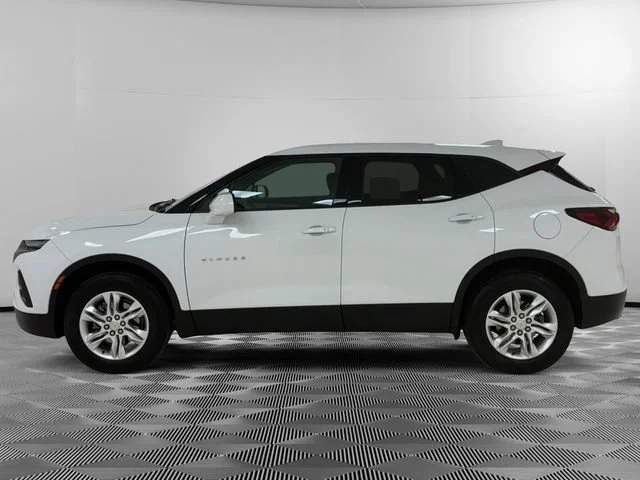 Certified Used 2022 Summit White Chevrolet 2LT image 2