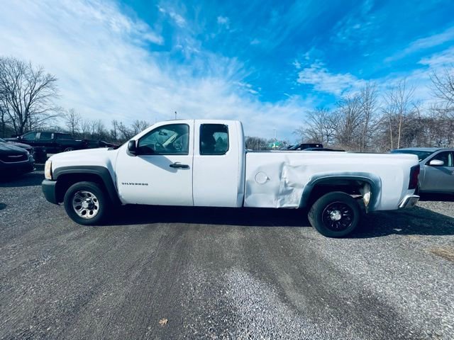 Used 2011 Chevrolet Silverado 1500 Work Truck with VIN 1GCRCPE02BZ111003 for sale in Howell, MI