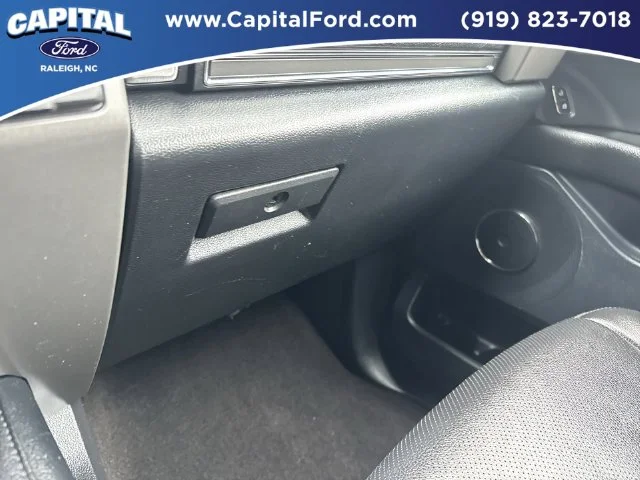 Used 2021 Silver Ford XLT image 28