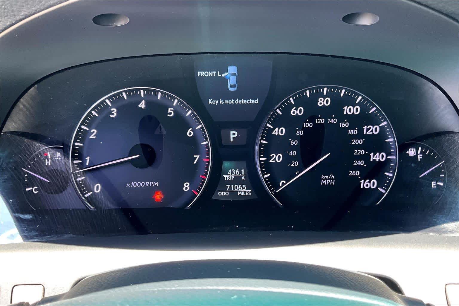 Used 2012 Starfire Pearl Lexus  image 23