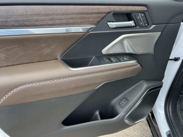 2026 GMC Acadia Denali Ultimate - Photo 15
