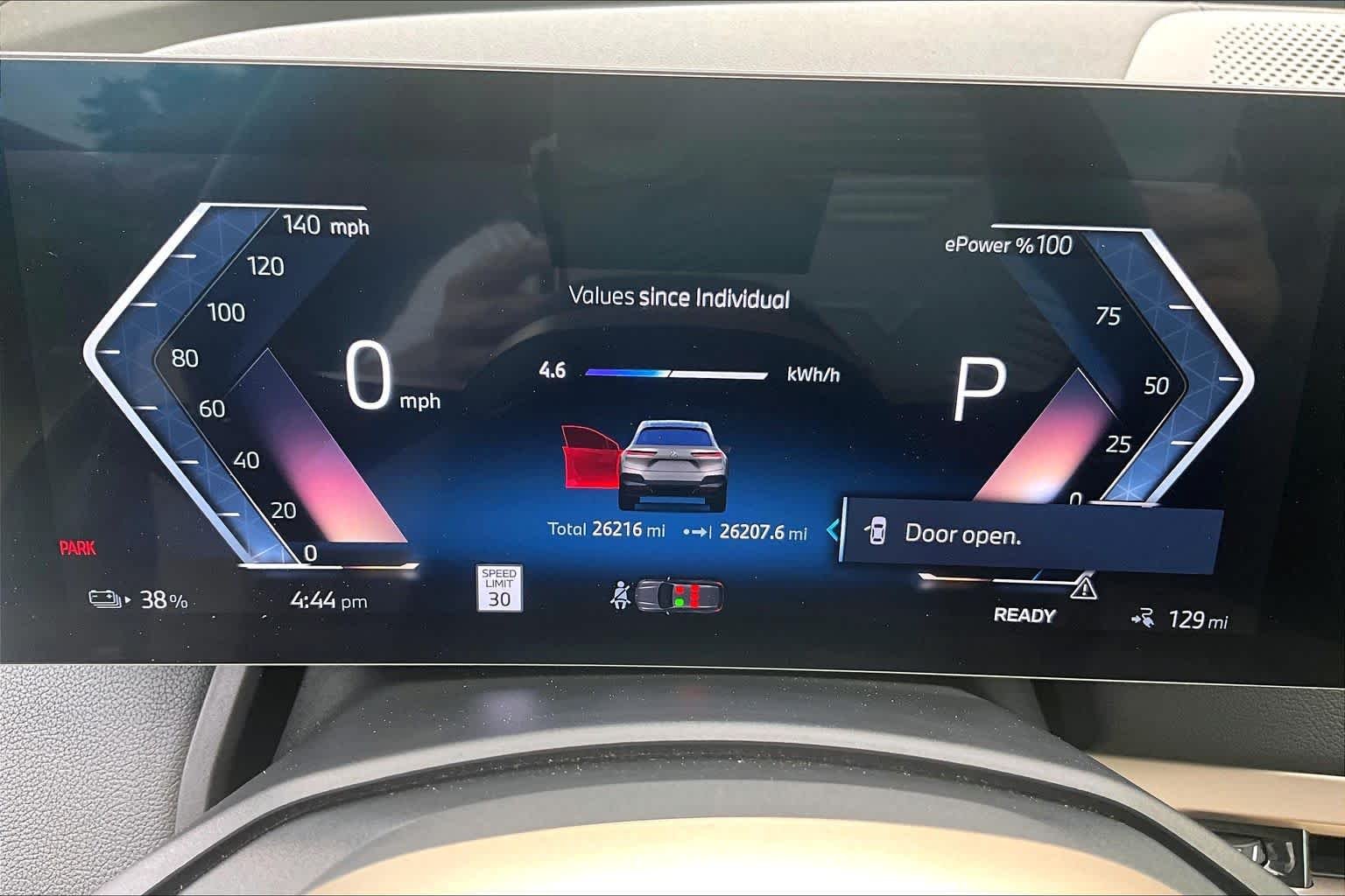 Used 2024 Oxide Grey Metallic BMW xDrive50 image 23