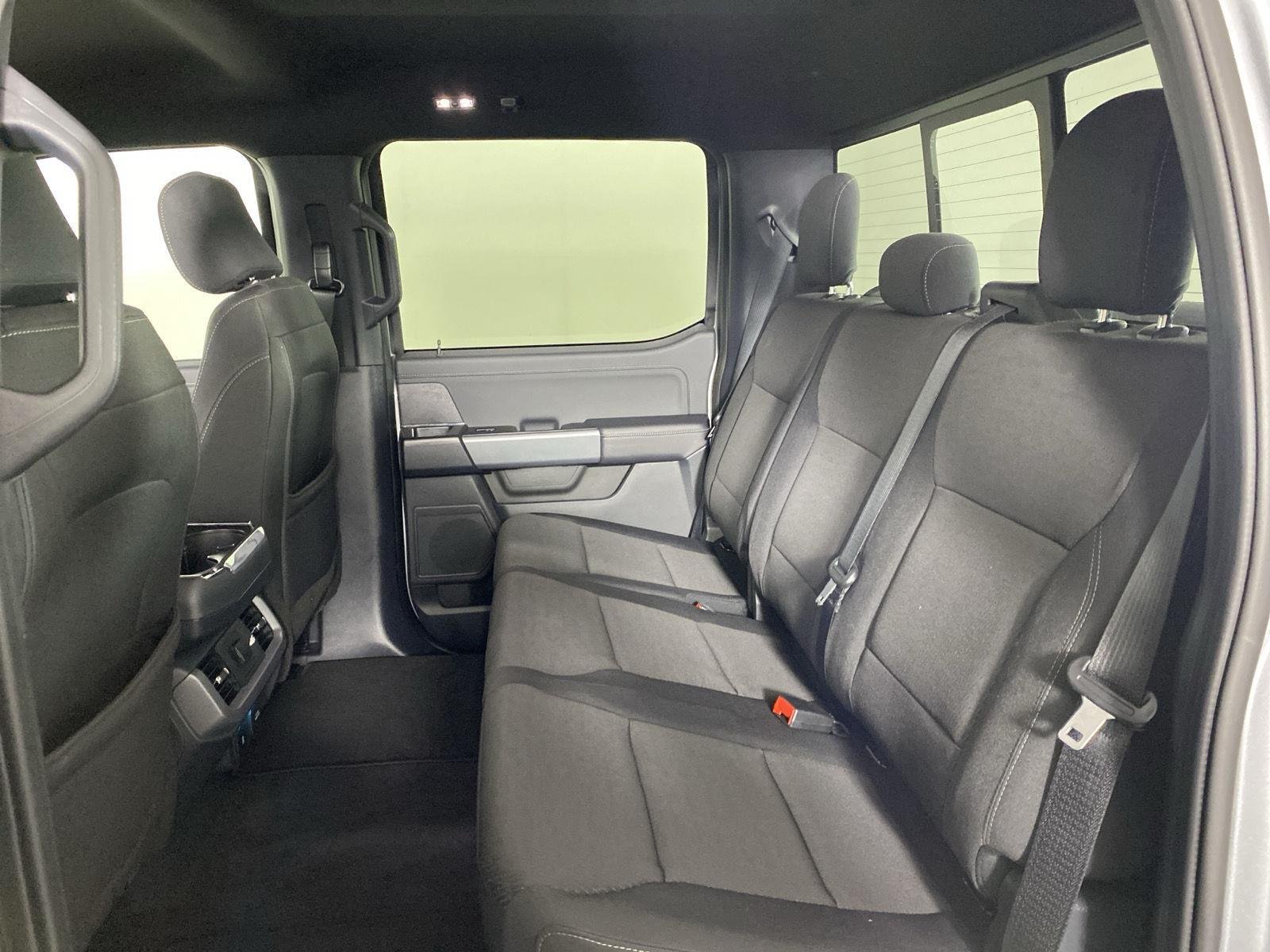 Used 2025 Iconic Silver Ford XLT image 28