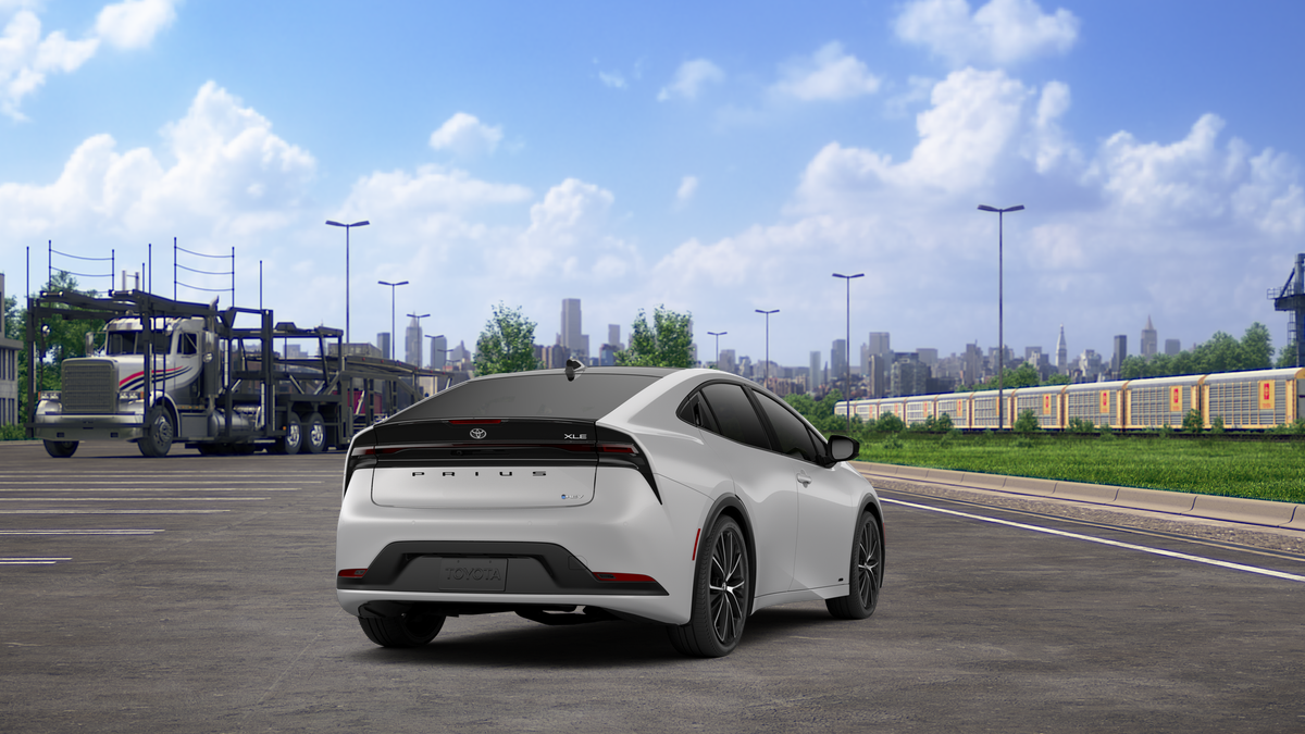 New 2027 Cutting Edge Toyota XLE AWD image 9