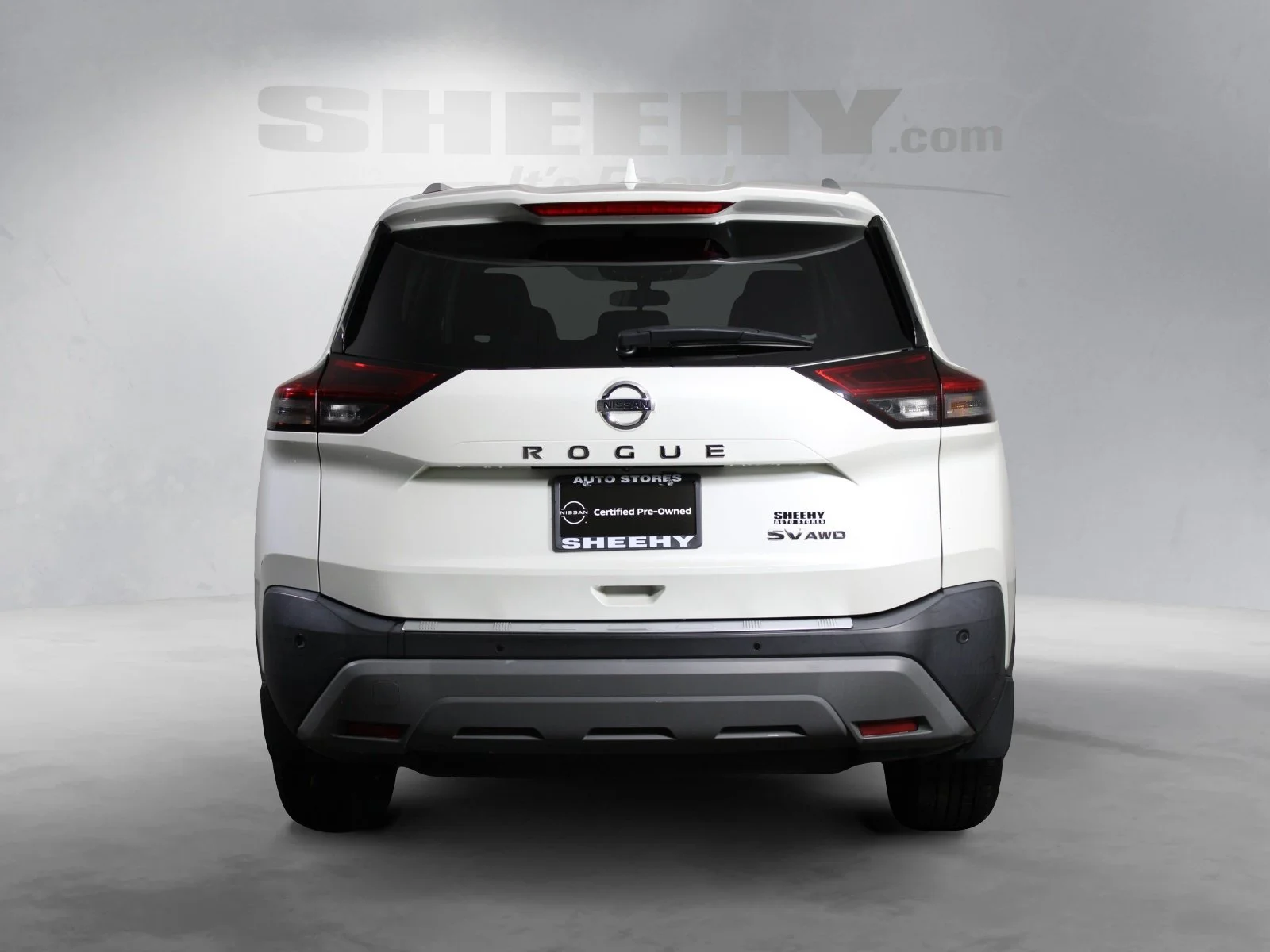 Used 2021 White Nissan SV image 14