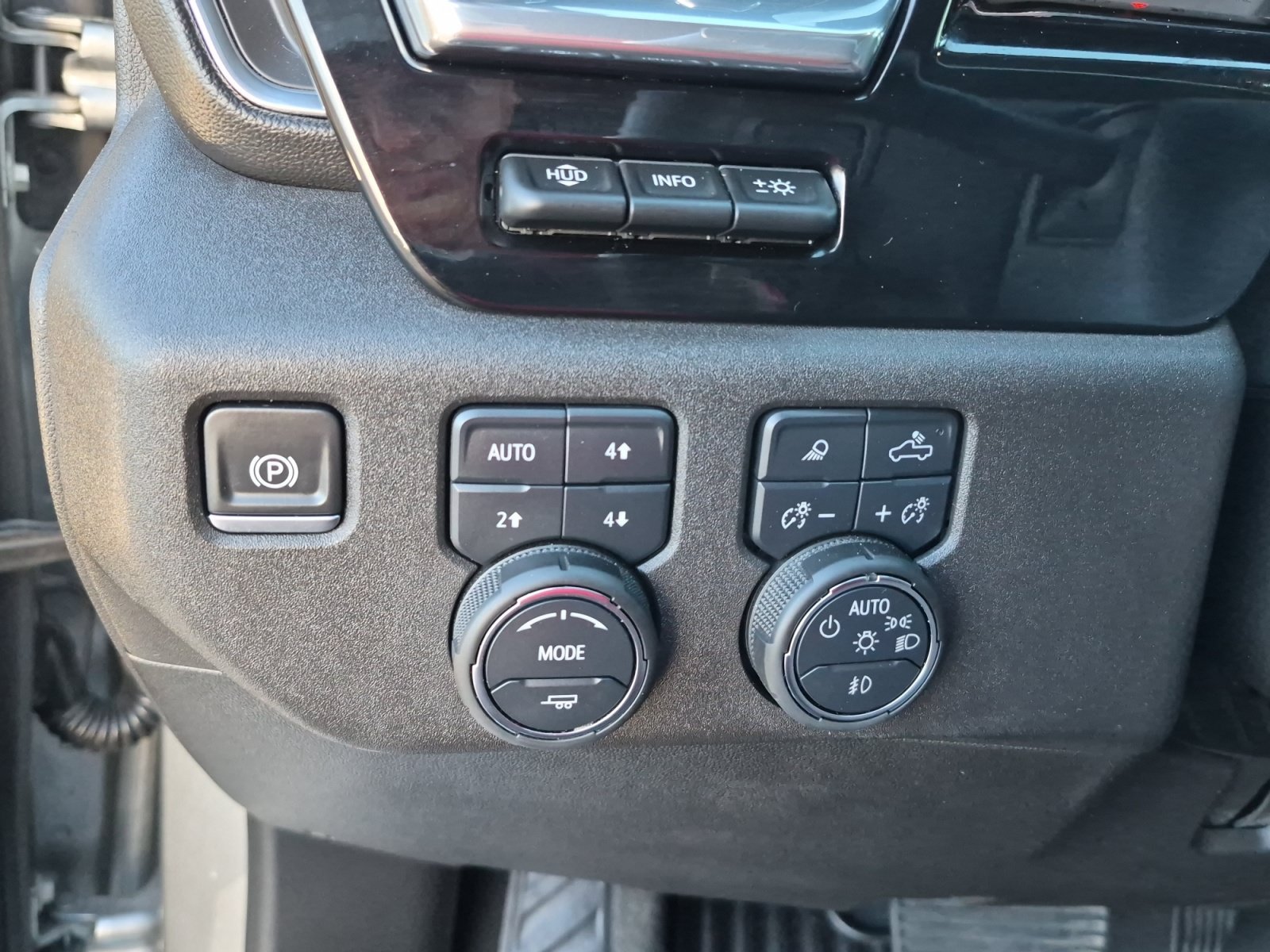 Used 2025 Sterling Gray Metallic Chevrolet LTZ image 28