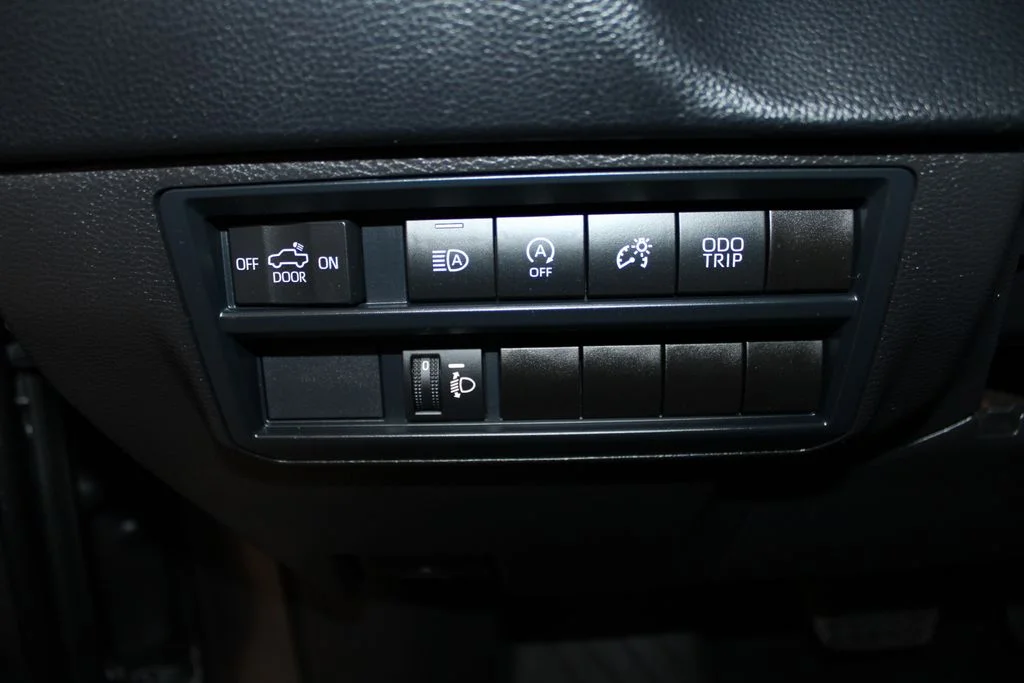 Used 2025 Magnetic Gray Metallic Toyota SR5 image 18