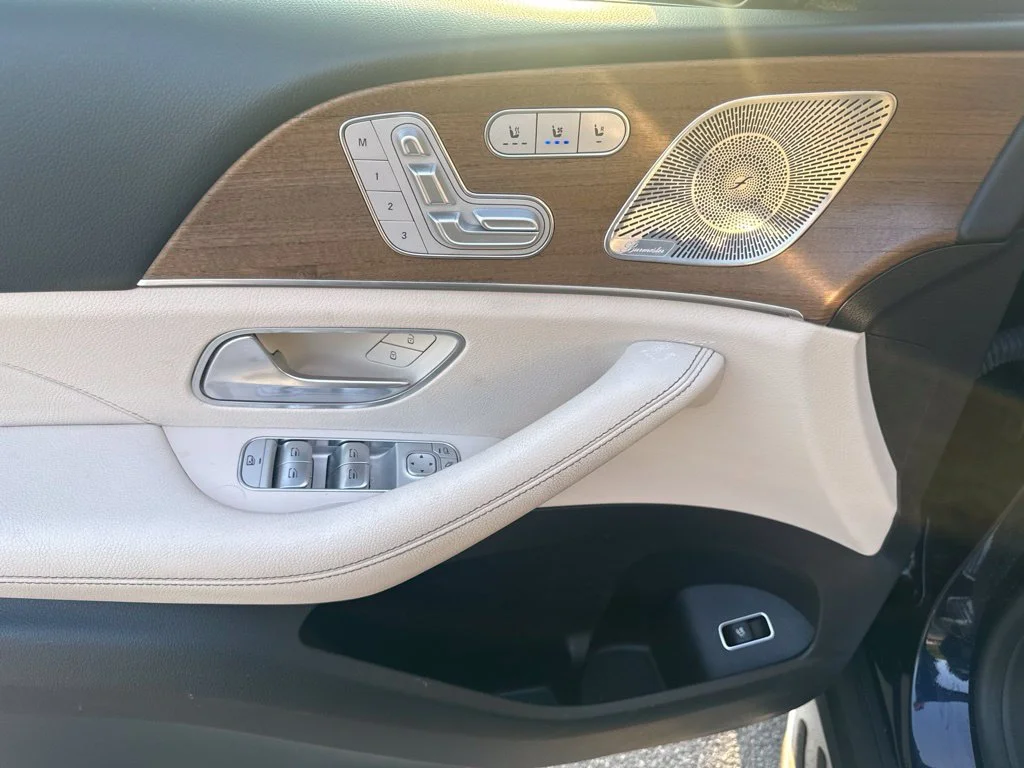 Used 2021 Blue Mercedes-Benz GLE 350 image 16