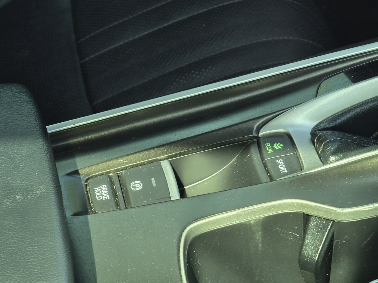Used 2018  Honda Touring image 22