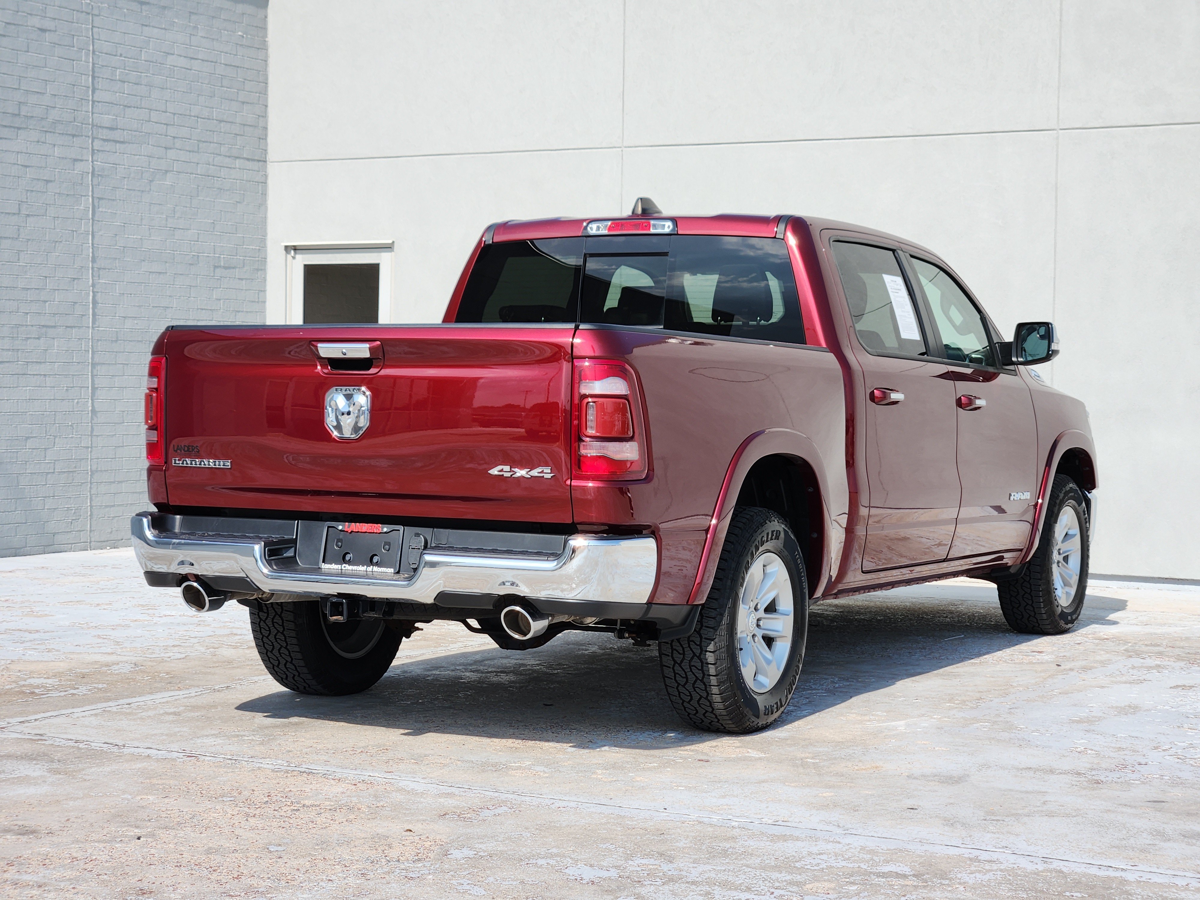 Used 2022 Delmonico Red Pearlcoat Ram Laramie image 8