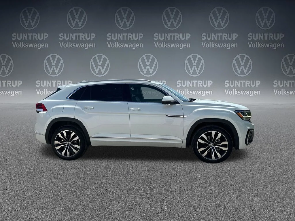 Used 2022 White Volkswagen 3.6L V6 SEL Premium R-Line image 6