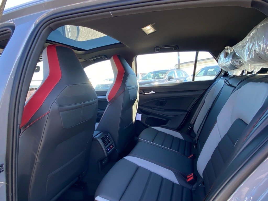 2026 Volkswagen Golf GTI Autobahn - Photo 12