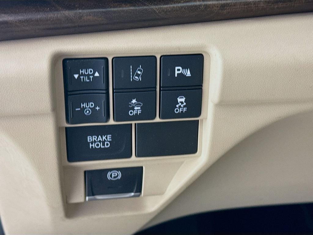 Used 2019 Red Acura Advance Package image 11