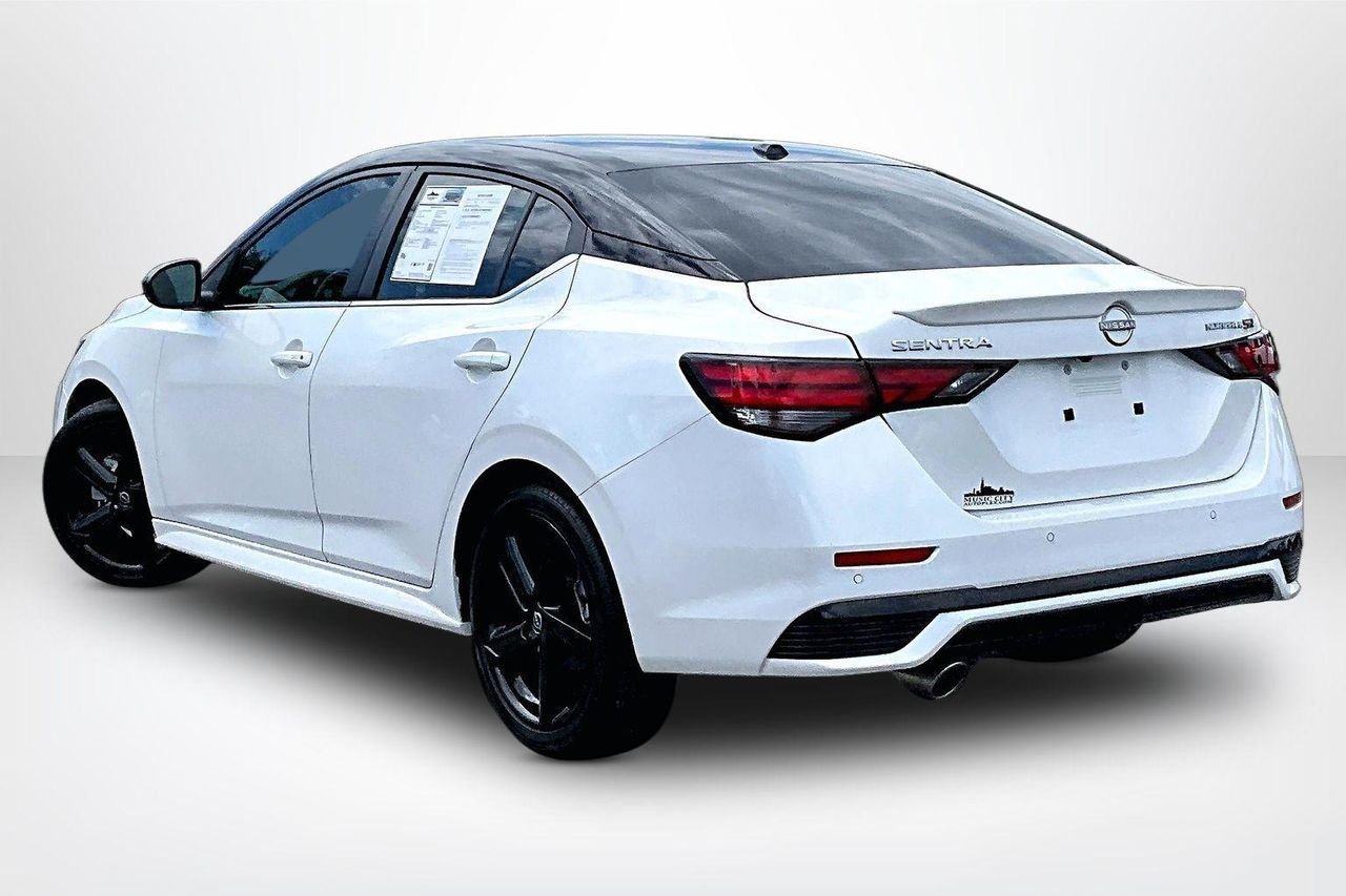 Used 2024 Aspen White Tricoat/Super Black Nissan SR Xtronic CVT image 5