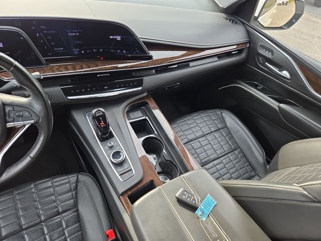 Used 2022 White Cadillac Sport Platinum image 23