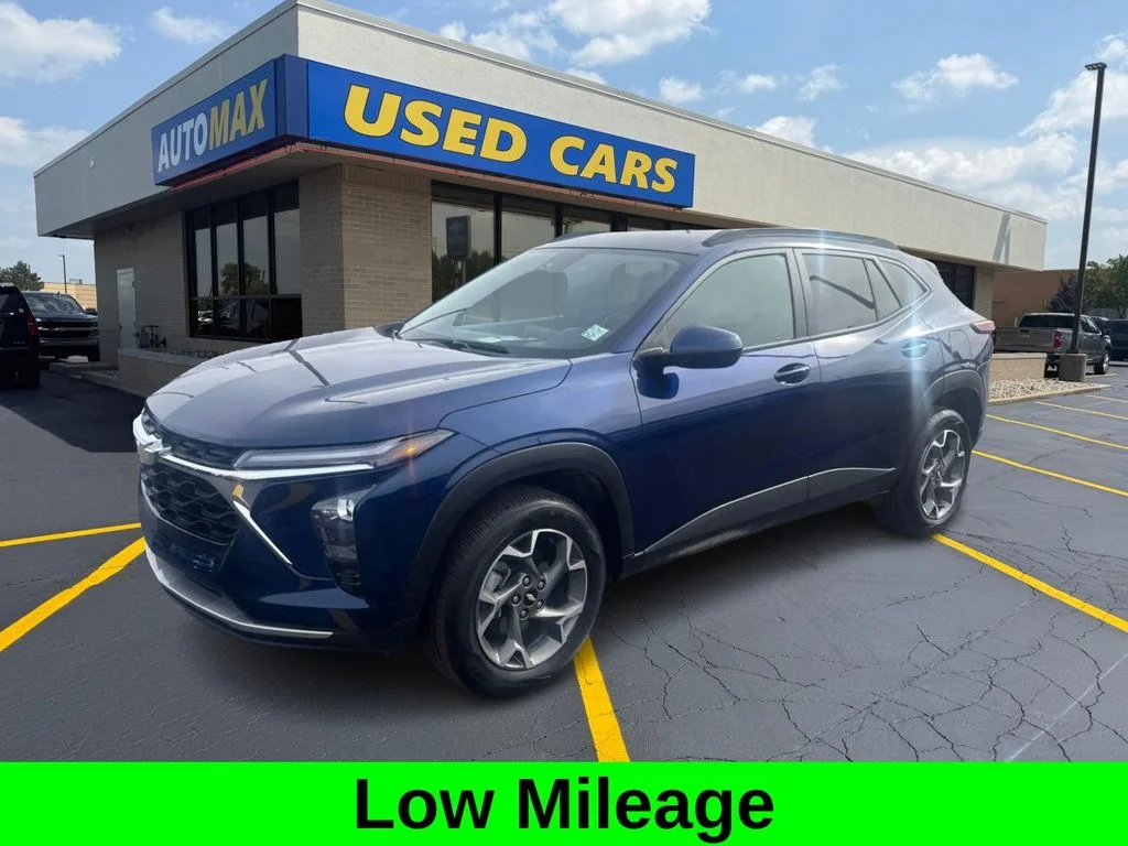 2024 Chevrolet Trax LT's photo