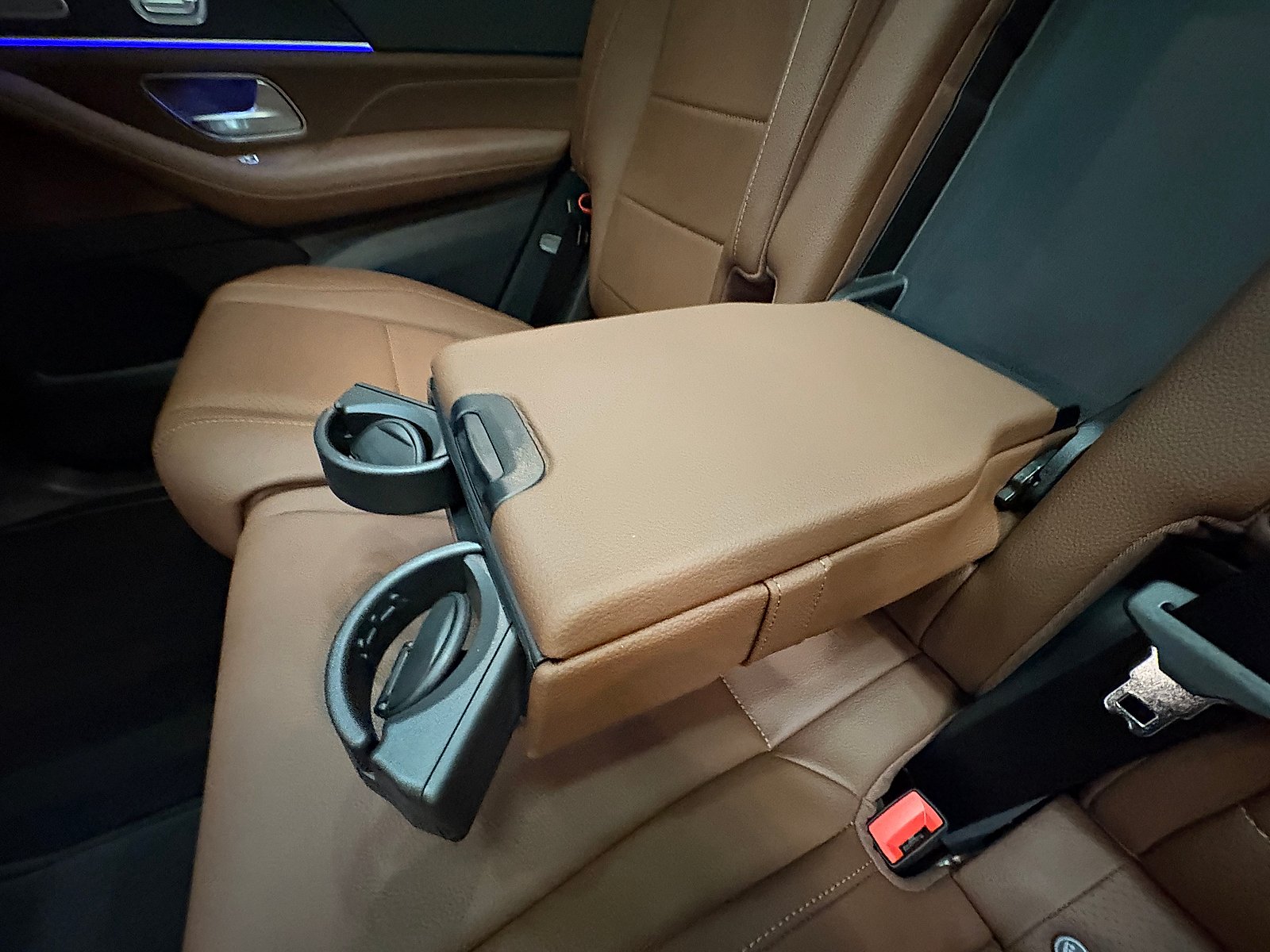 New 2026 Obsidian Black Metallic Mercedes-Benz 4MATIC® image 30
