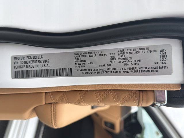 New 2026 White/off-white Jeep Summit image 40
