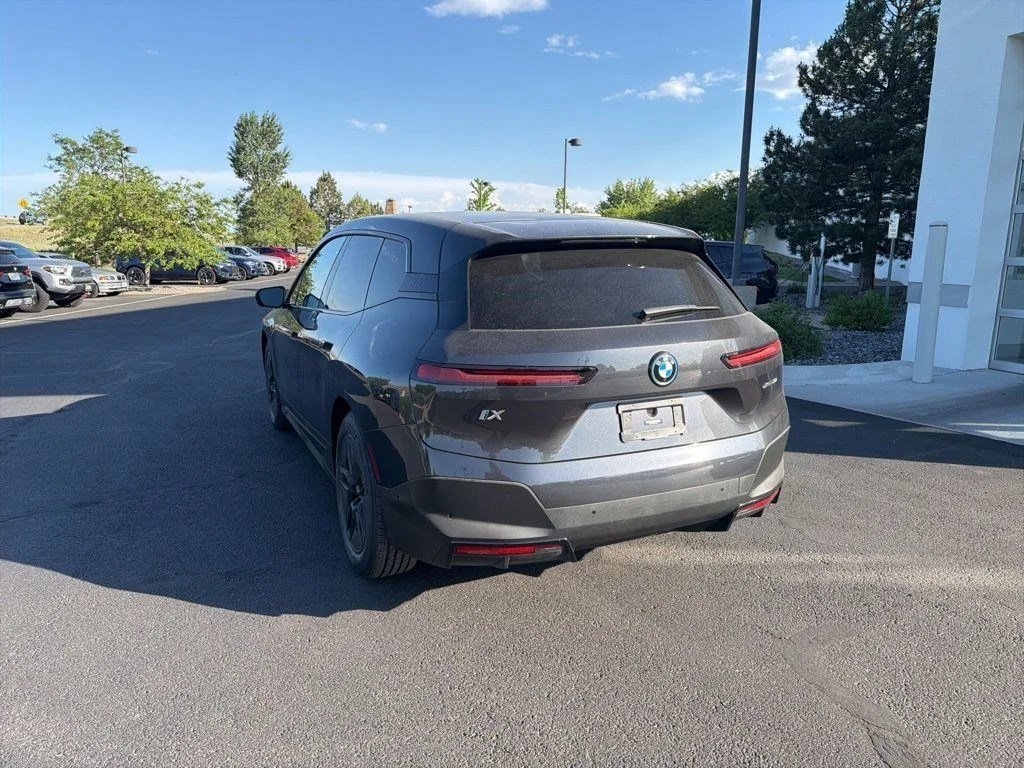 Certified Used 2023 Gray BMW xDrive50 image 3