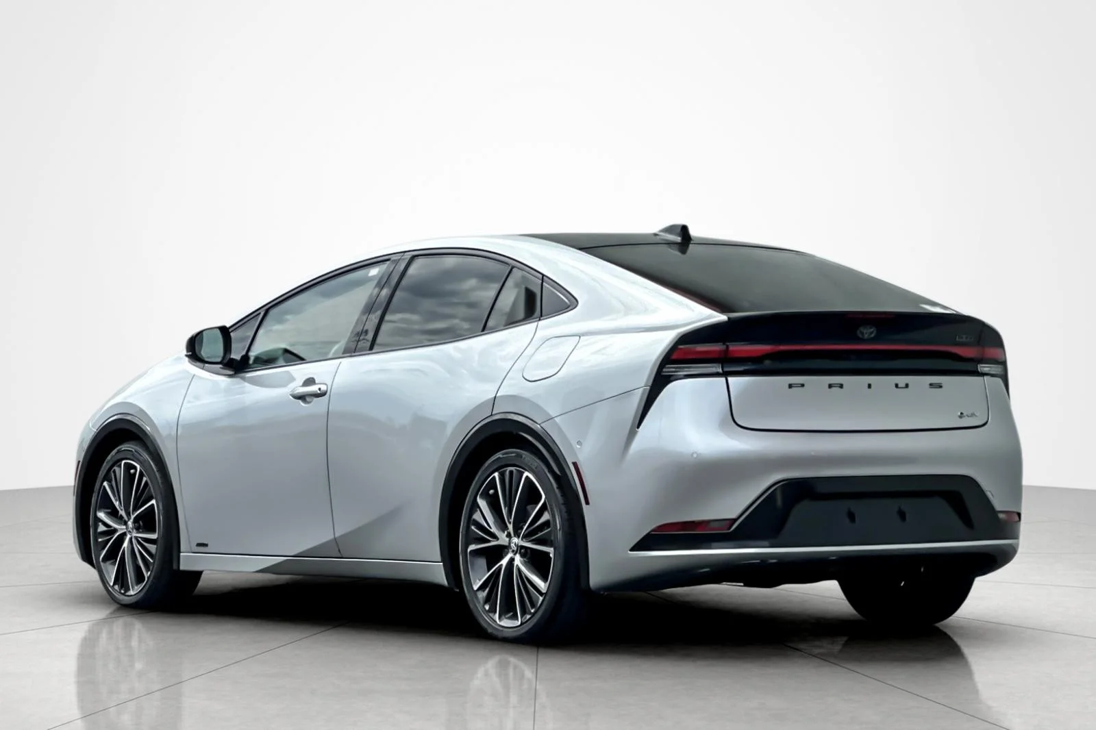 Certified Used 2024 CUTTING EDGE Toyota Limited image 3