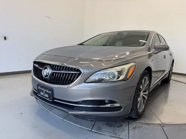 Used 2017 Pepperdust Metallic Buick Essence image 32