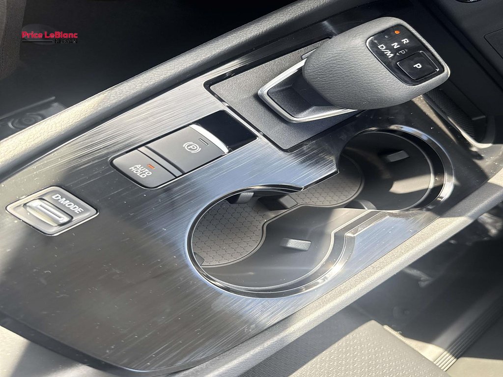 New 2026 Everest White Pearl TriCoat Nissan Dark Armor™ image 18