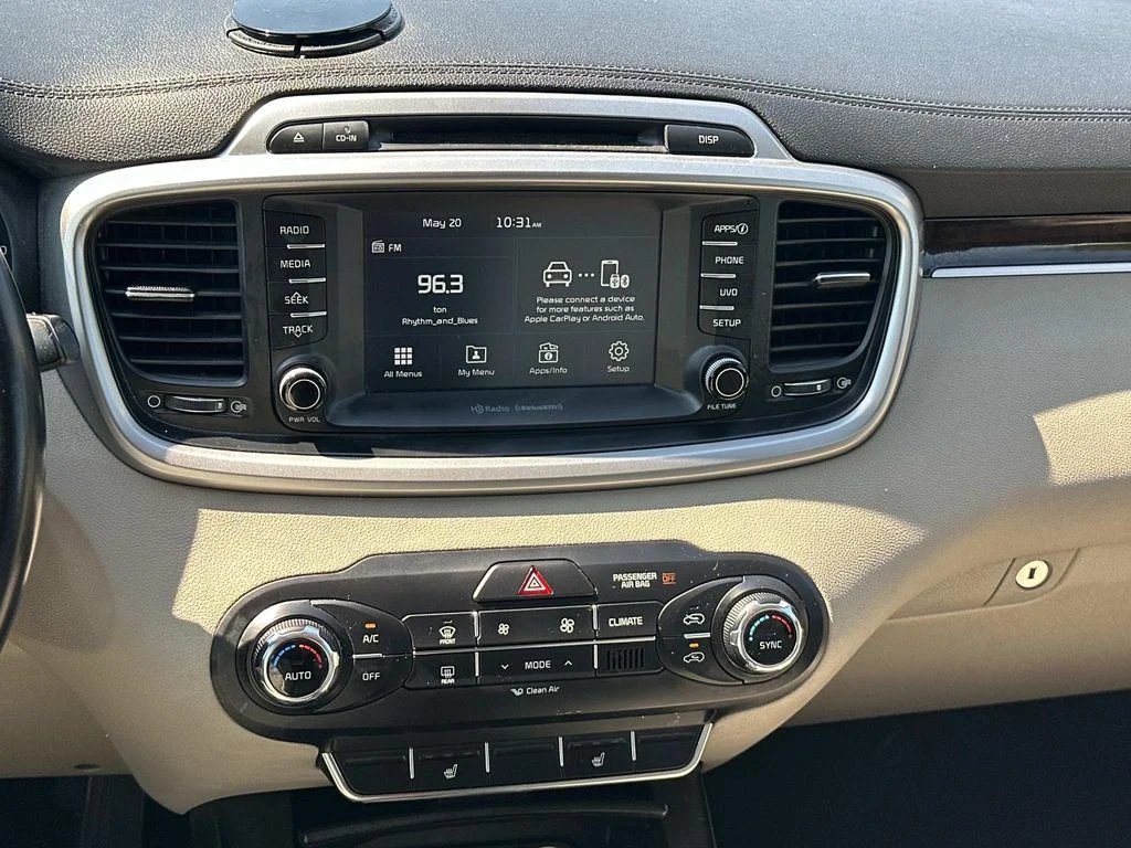 Used 2017 Blue Kia LX image 19