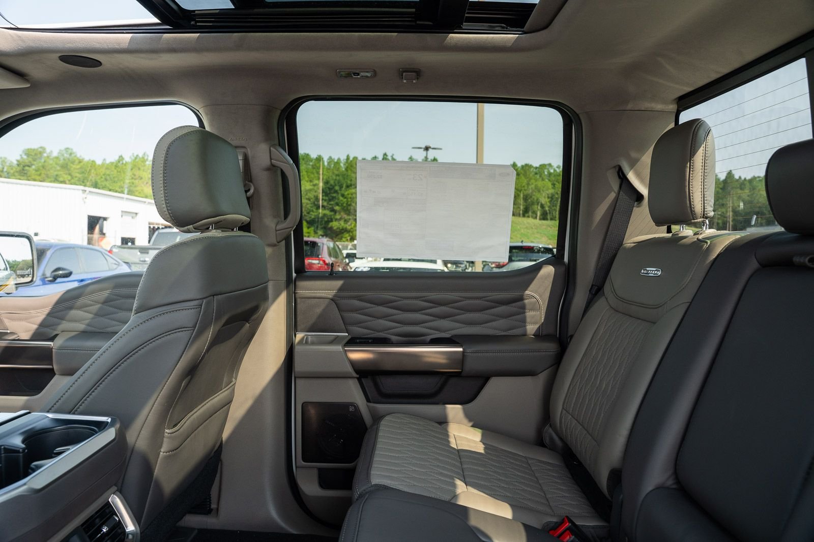 New 2026 Star White Metallic Tri-Coat Ford Platinum® image 18