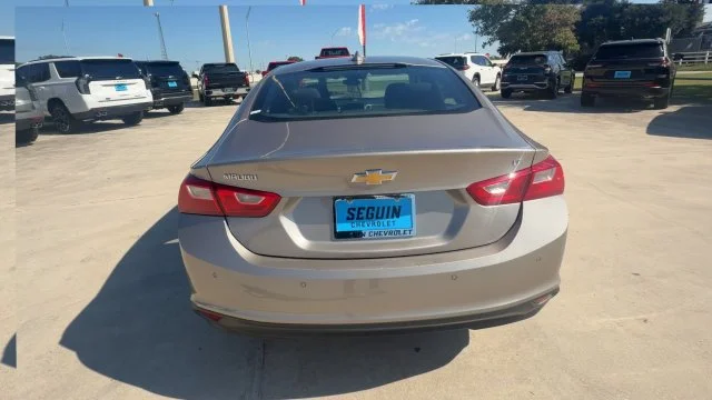 Certified Used 2025 Mineral Gray Metallic Chevrolet 1LT image 7