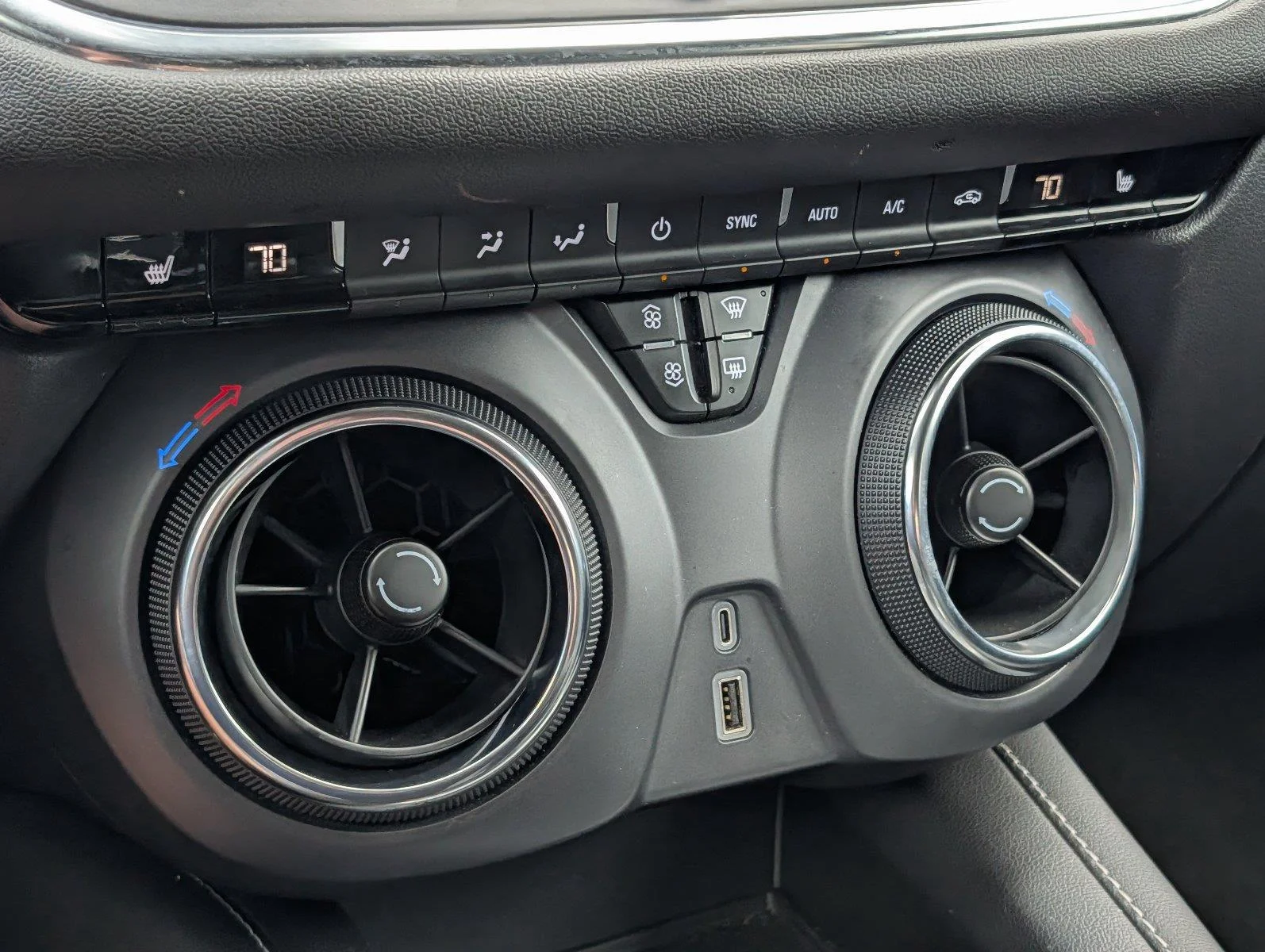 Used 2025 Black Chevrolet LT image 18