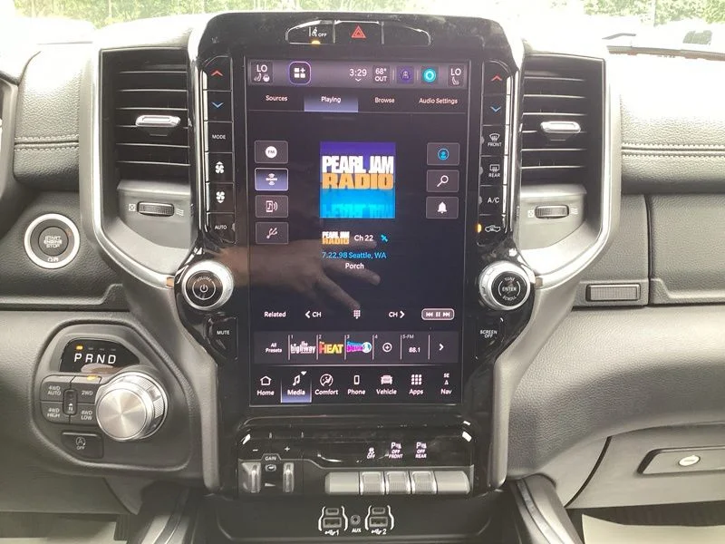 New 2026 Silver Zynith Exterior Paint RAM Laramie image 37