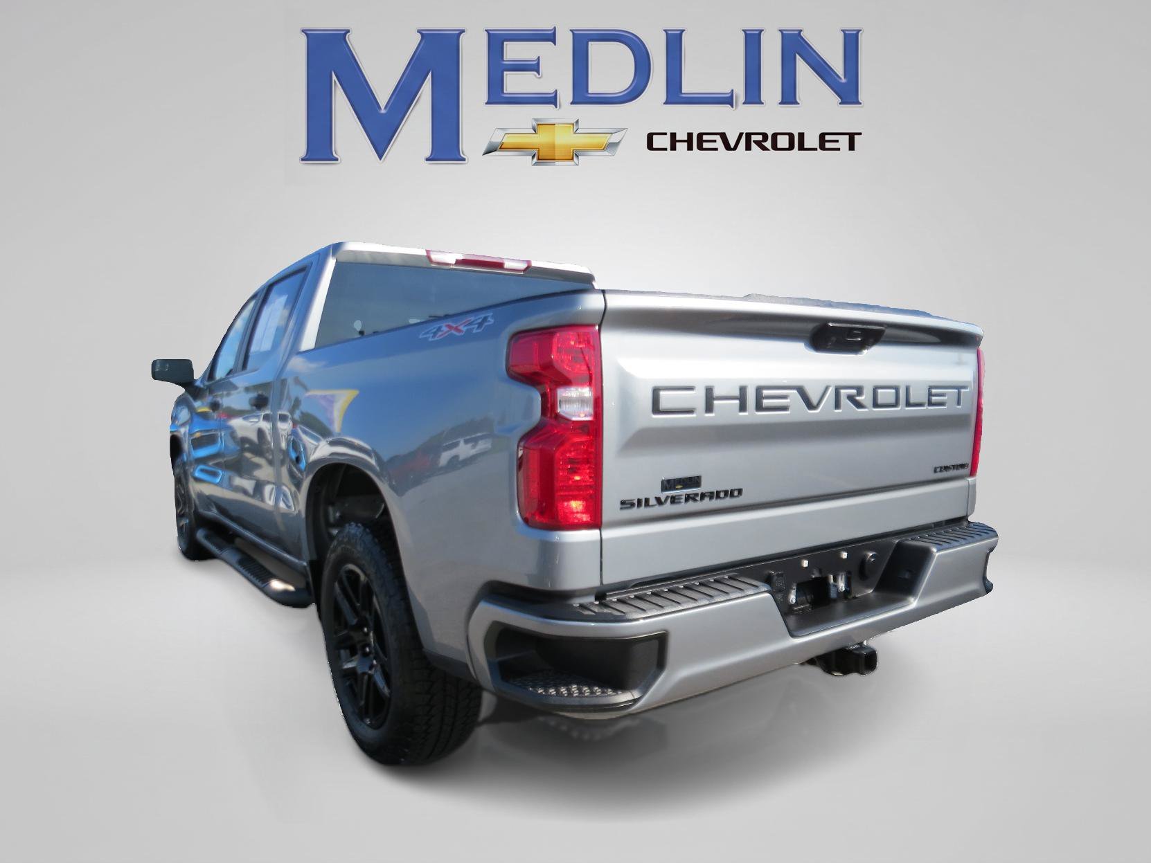Used 2025 Sterling Gray Metallic Chevrolet Custom image 6