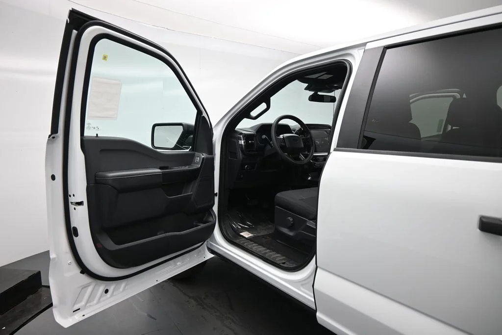 New 2026 Oxford White Ford STX image 8