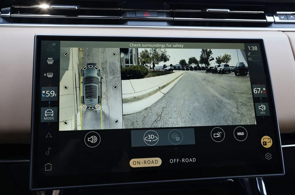 New 2026 Fuji White Land Rover Dynamic SE image 26