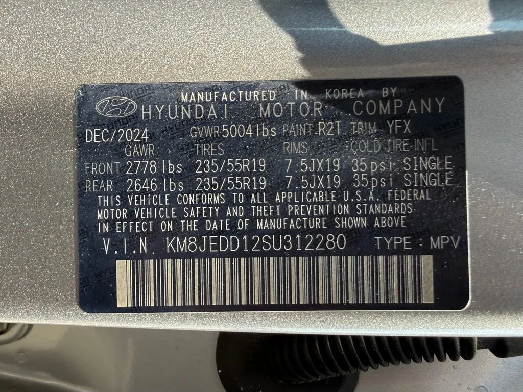Used 2025 Silver Hyundai Limited image 33