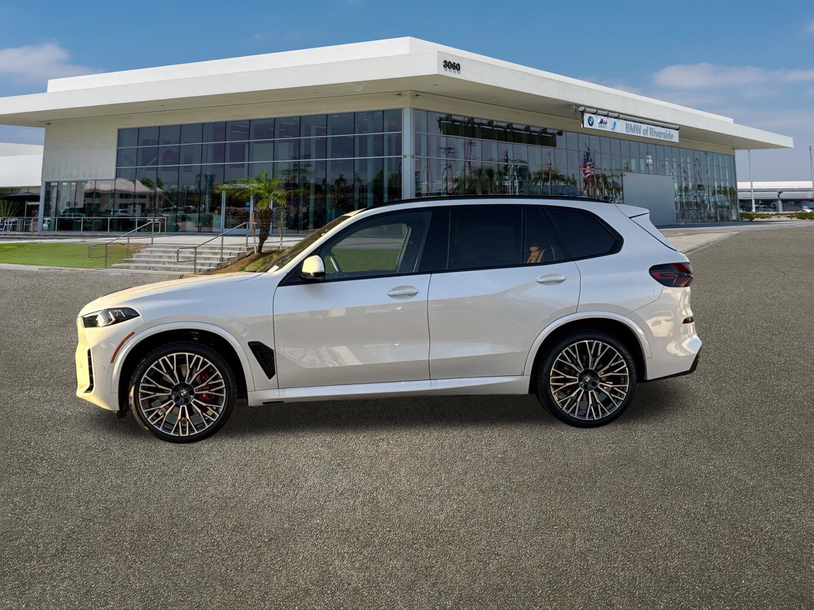 New 2026 Mineral White Metallic BMW sDrive40i image 6