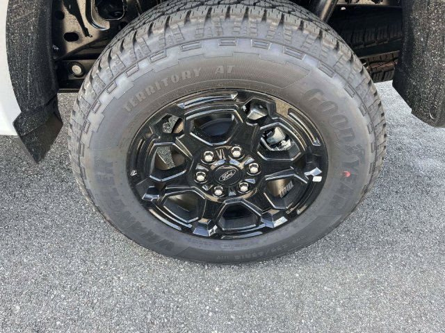 New 2026 Avalanche Ford XLT image 6