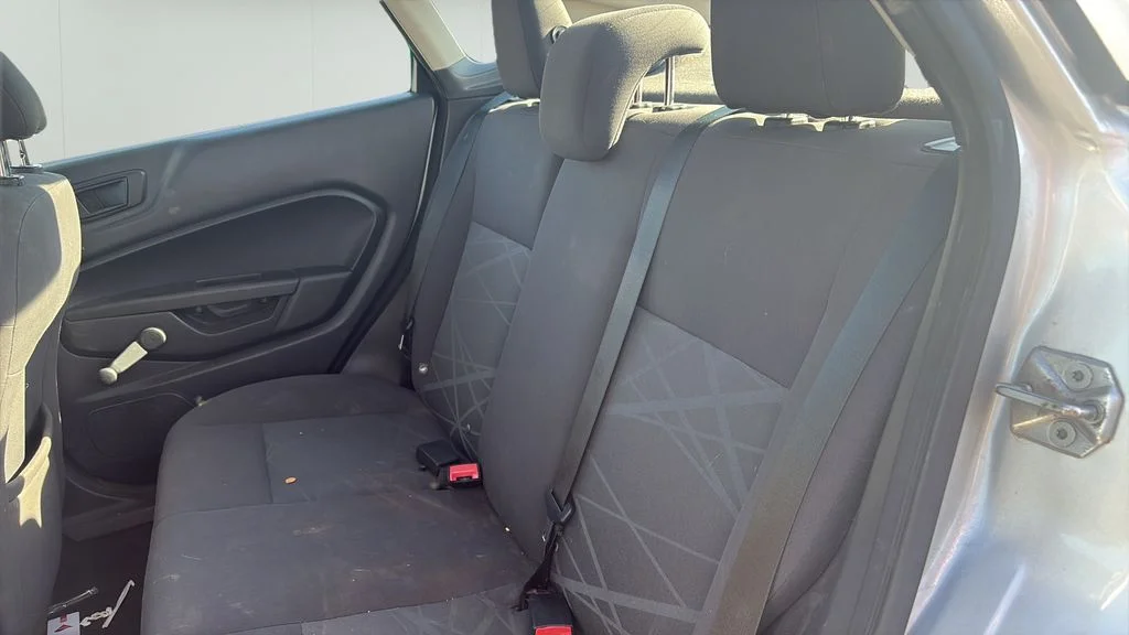 Used 2015 Silver Ford S image 11