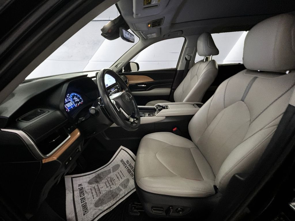 Used 2024 Black Toyota Platinum image 7