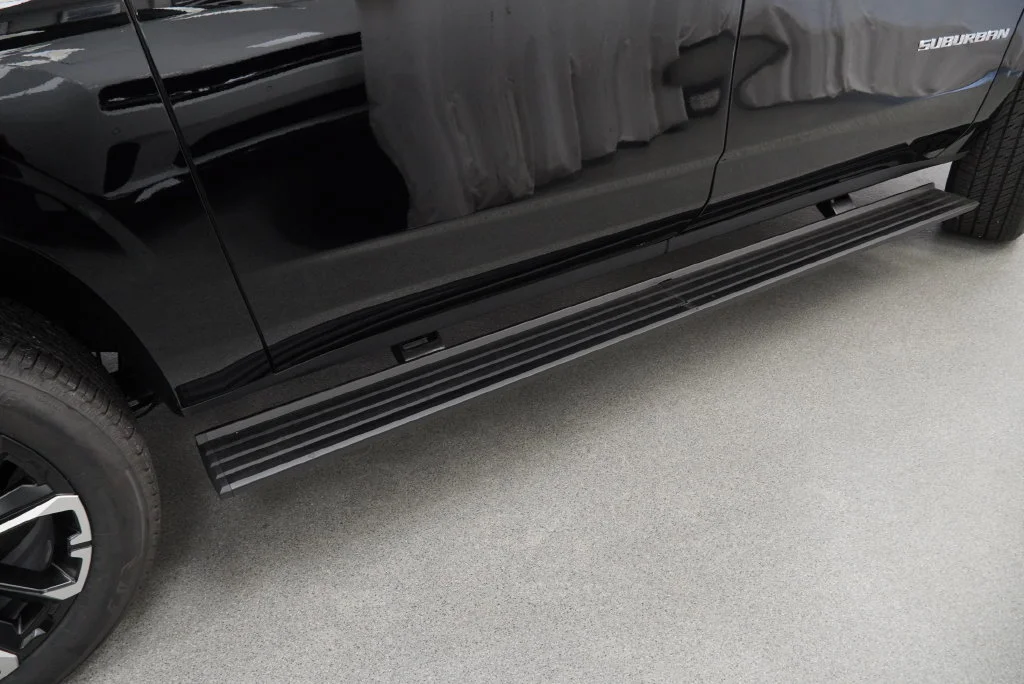 New 2026 Black Chevrolet High Country image 28