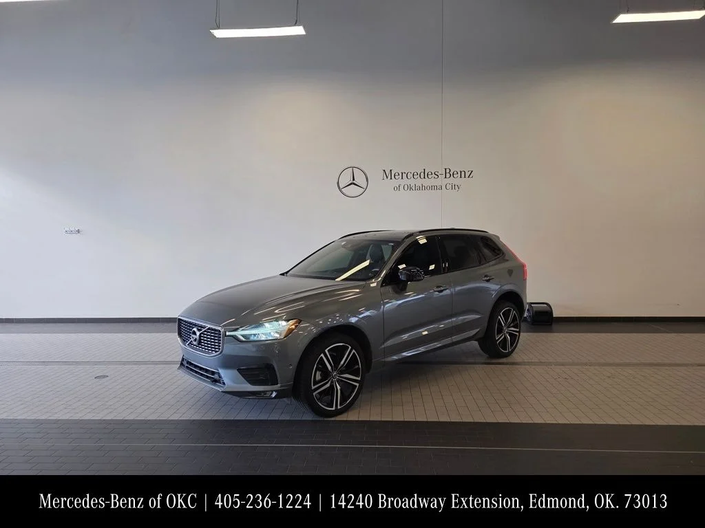 Used 2020 Gray Volvo T5 R-Design image 1