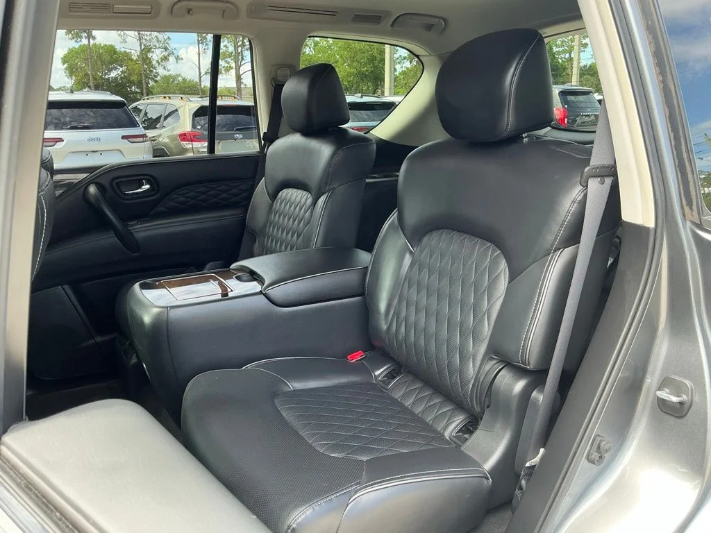 Used 2019 Gray INFINITI LUXE image 31