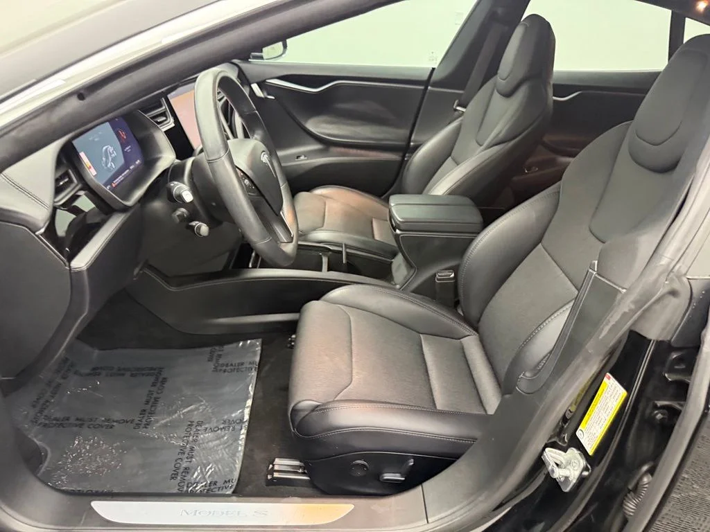 Used 2018 Black Tesla 75D image 24